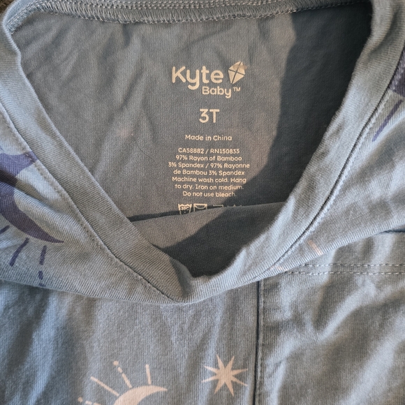 Kyte Baby Boho Moon Crew Neck. 3T - Picture 3 of 6